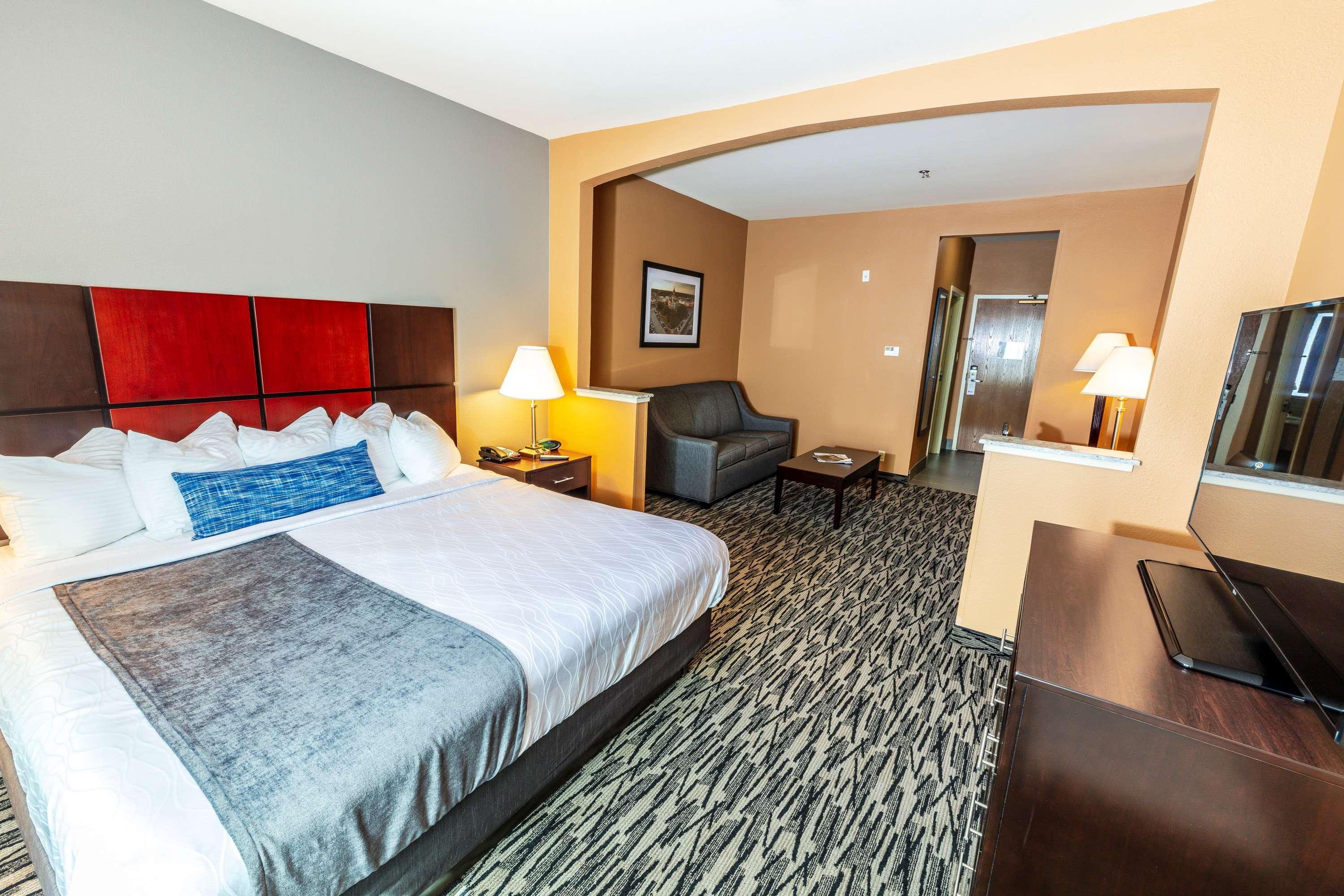 Best Western Plus Denton Inn & Suites Eksteriør bilde