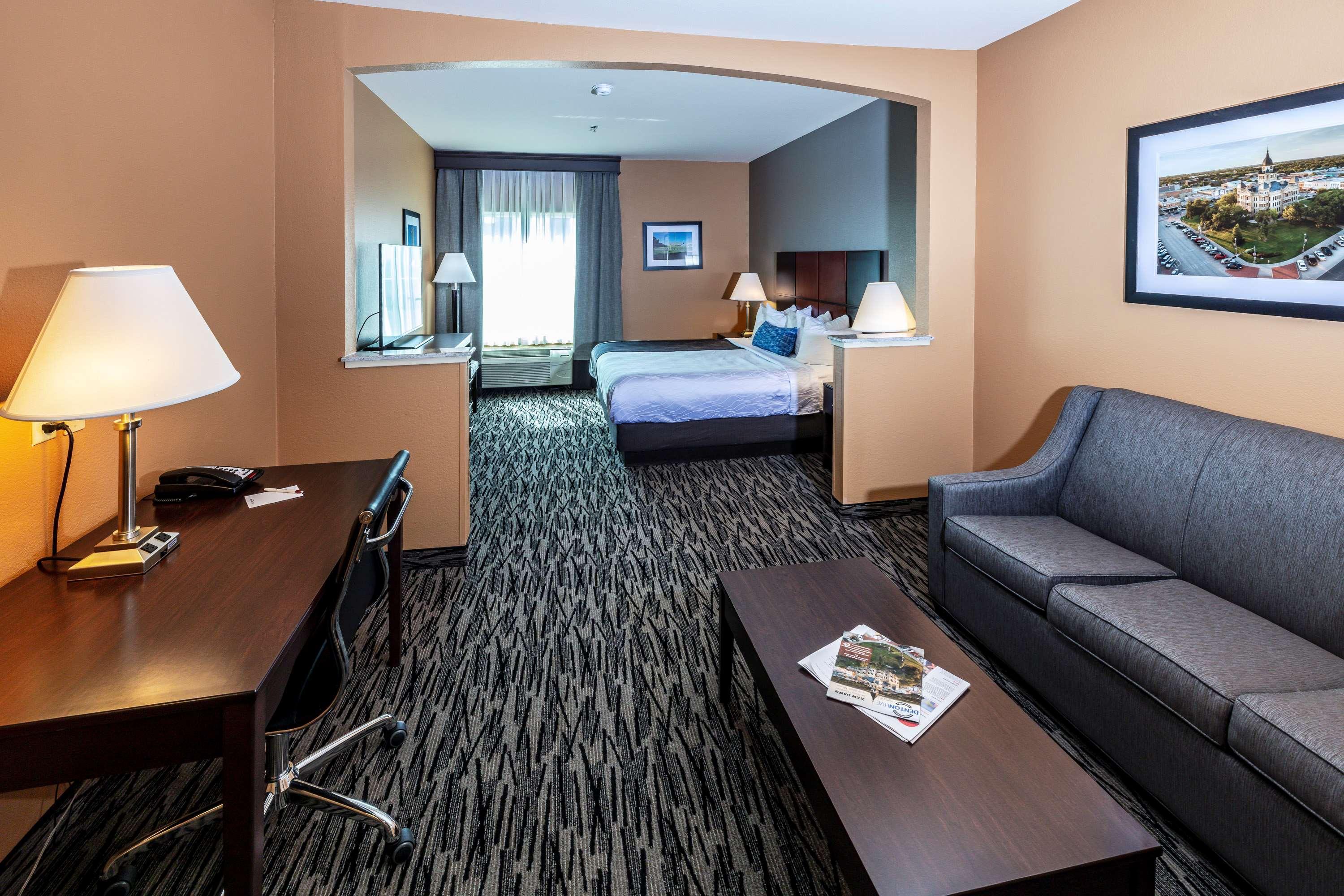Best Western Plus Denton Inn & Suites Eksteriør bilde