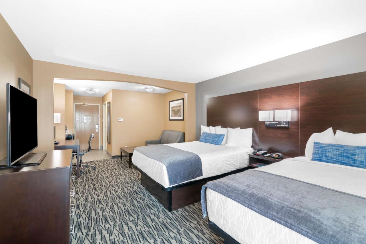 Best Western Plus Denton Inn & Suites Eksteriør bilde