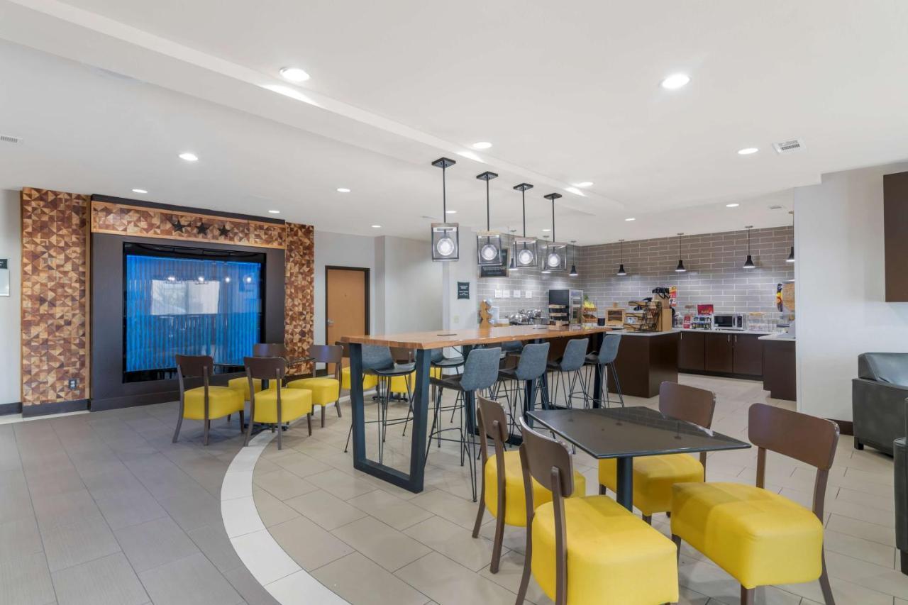 Best Western Plus Denton Inn & Suites Eksteriør bilde